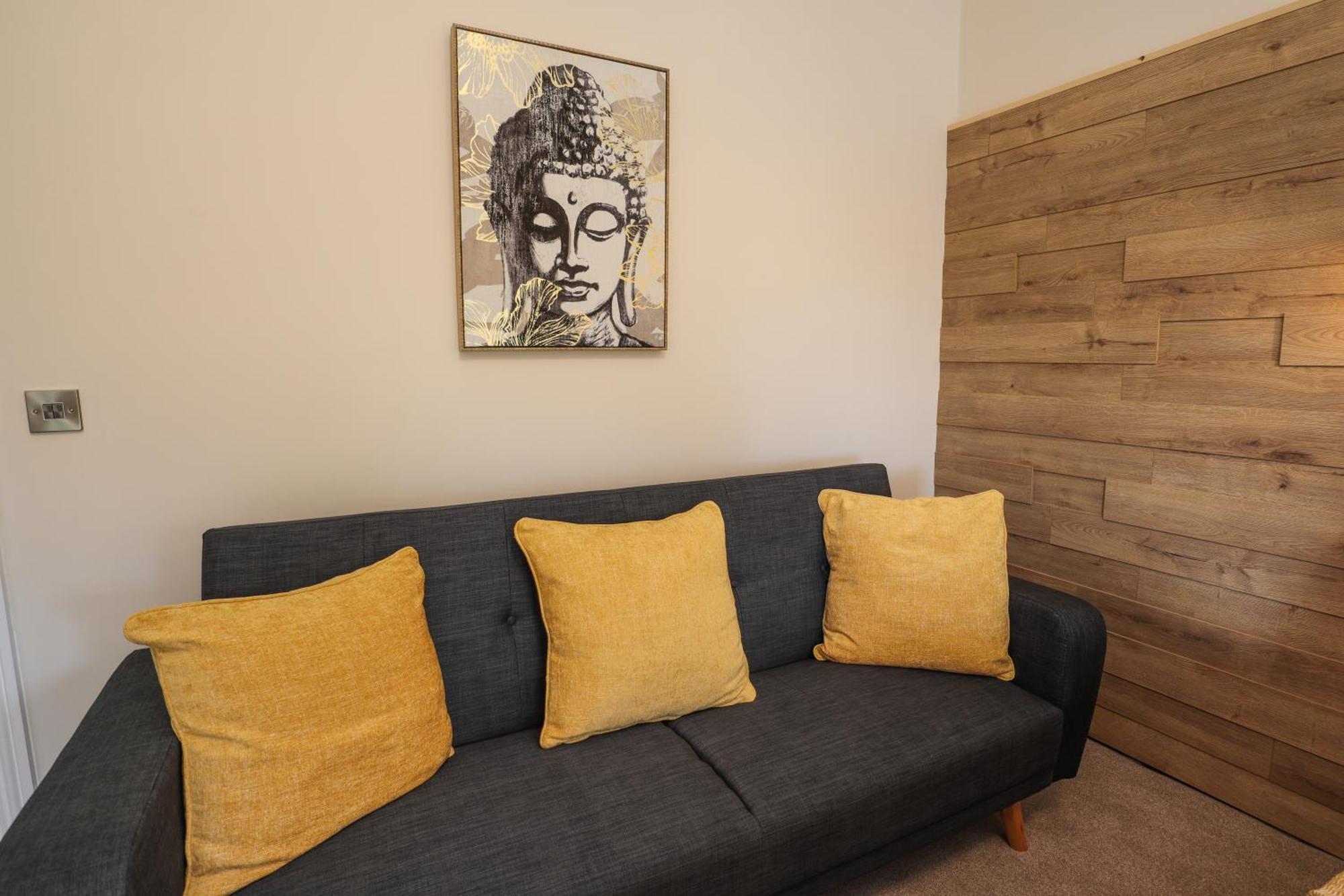 One Bed Apartment, Close To Train, City, Beach And Hospital Long Booking Welcome Eastbourne Ngoại thất bức ảnh
